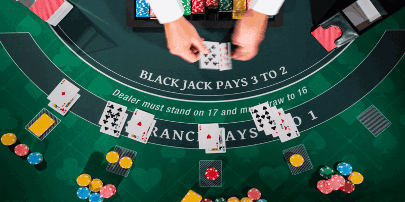 Cẩm nang chơi blackjack trực tuyến uy tín từ chuyên gia 2 Blackjack trực tuyến - trò chơi hot nhất hiện nay